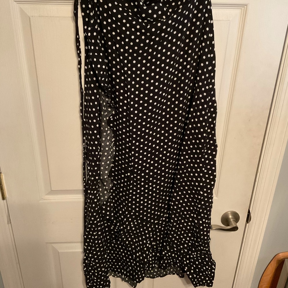 Black wrap skirt with polka dots sz 2x
